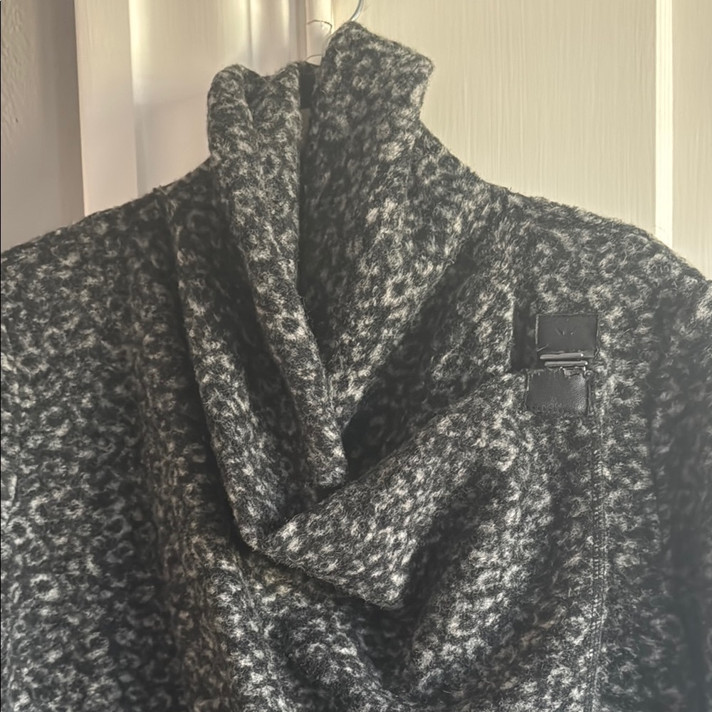 Kenar Leopard Print Cardigan - Picture 3 of 6